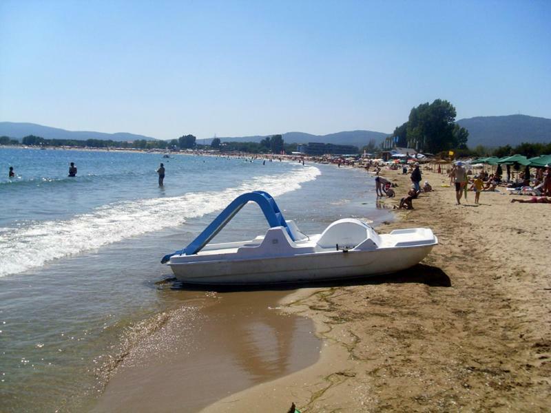 Хотел Лагуна Τσερνομόρετς Εξωτερικό φωτογραφία